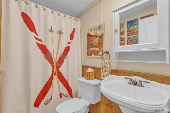 Building Photo - 8A Sun up