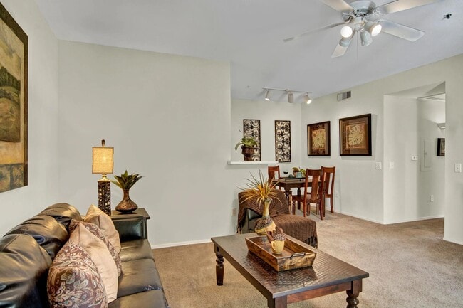 Building Photo - The Retreat at Speedway