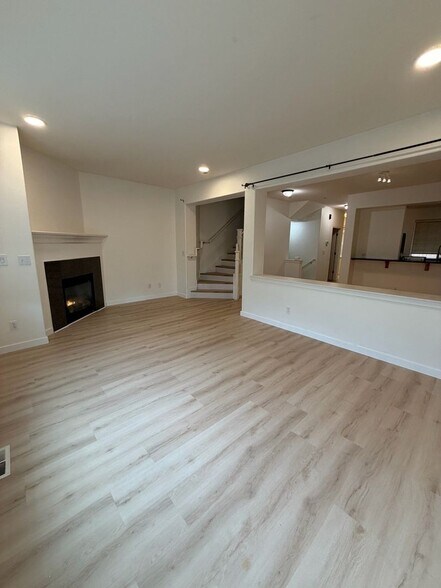 Building Photo - 15 164th St SW