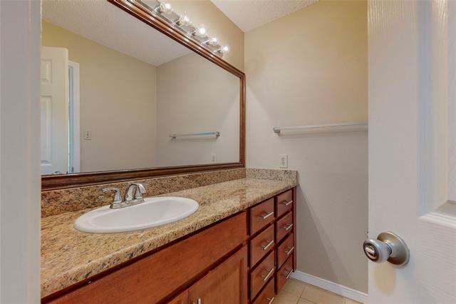 Building Photo - 1912 N Irving Heights Dr