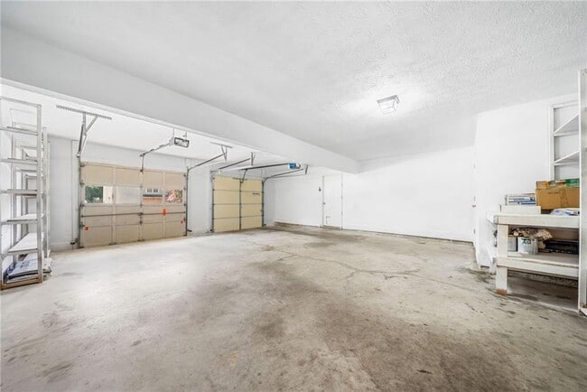 Building Photo - 535 Durham Ridge Dr NW