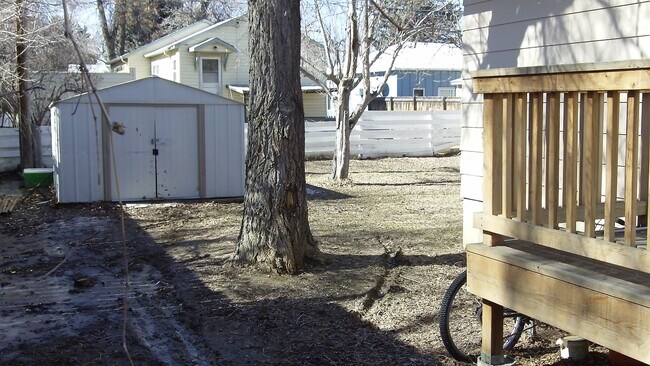 Building Photo - l1508