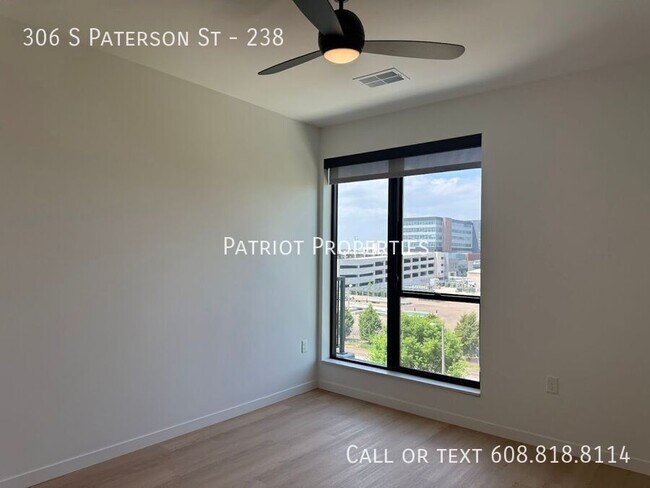 Building Photo - 306 S Paterson St