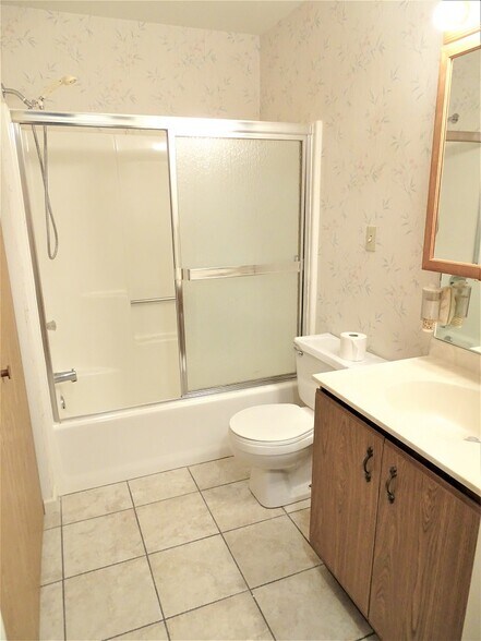 Building Photo - 1317 Lincoln Heights Ave