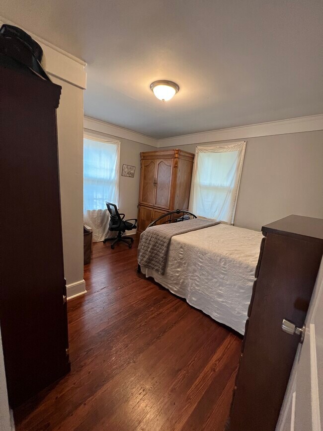 Bedroom 1 - 1631 Rosedale St