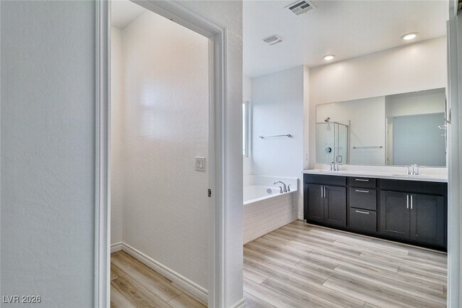 Building Photo - 3758 Bright Aquarius Ln