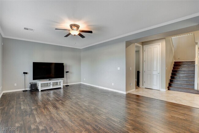 Building Photo - 44 Delighted Ave