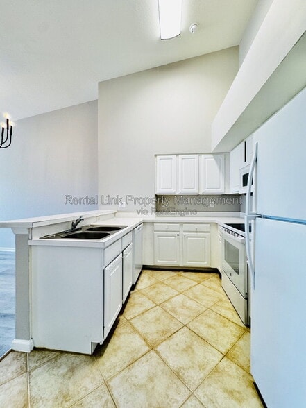 Building Photo - 4109 Residence Drive
