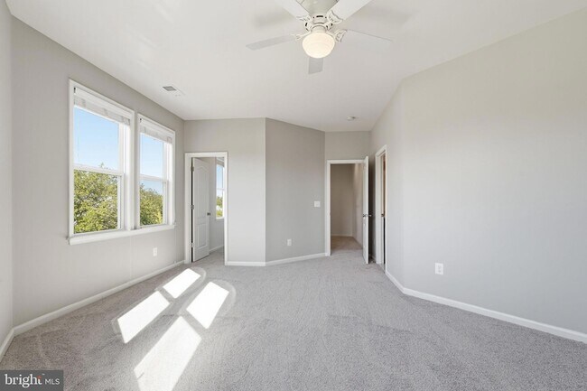 Building Photo - 8923 Quarry Rd