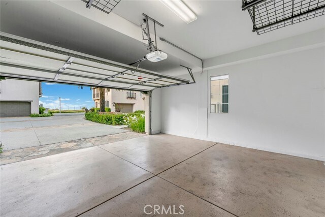 Building Photo - 14 Talmont