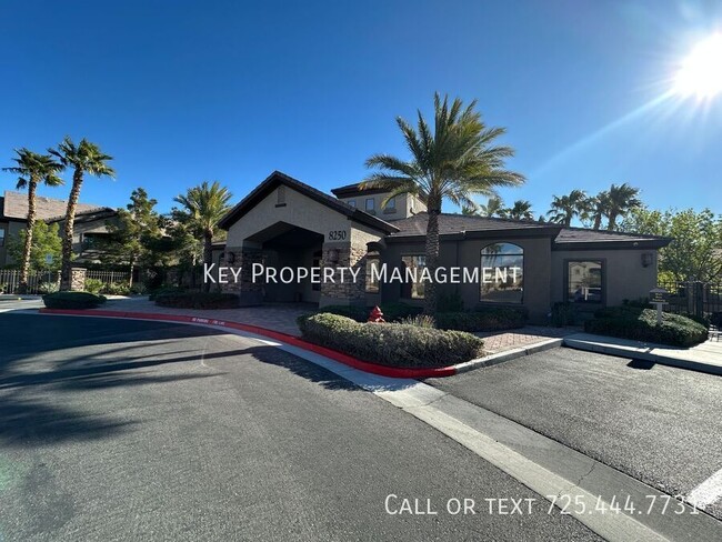 Building Photo - 8250 N Grand Canyon Dr