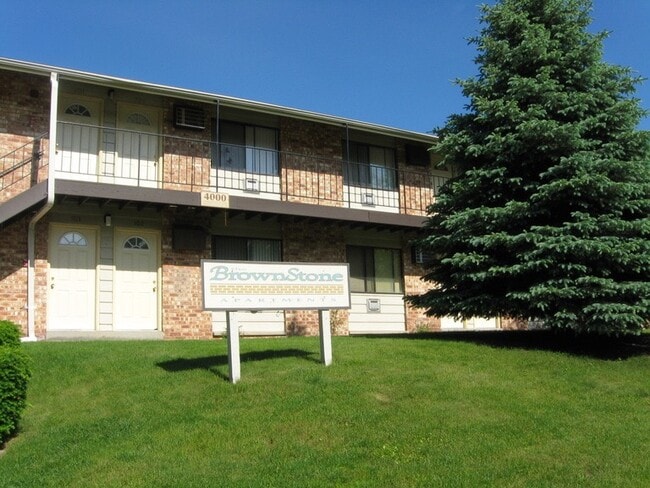 Primary Photo - 3980 S Kingan Ave