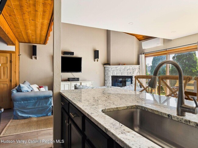 Building Photo - 53 Windham Mt Village