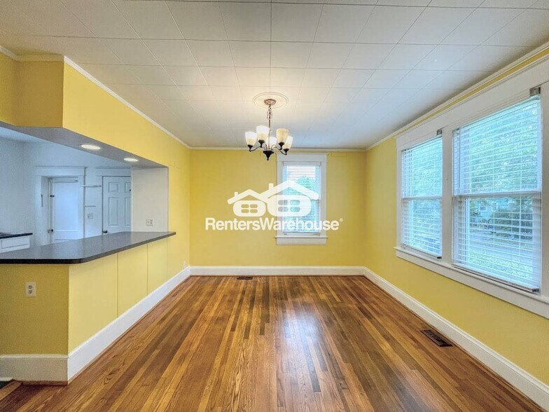 Building Photo - 3641 Nottaway St