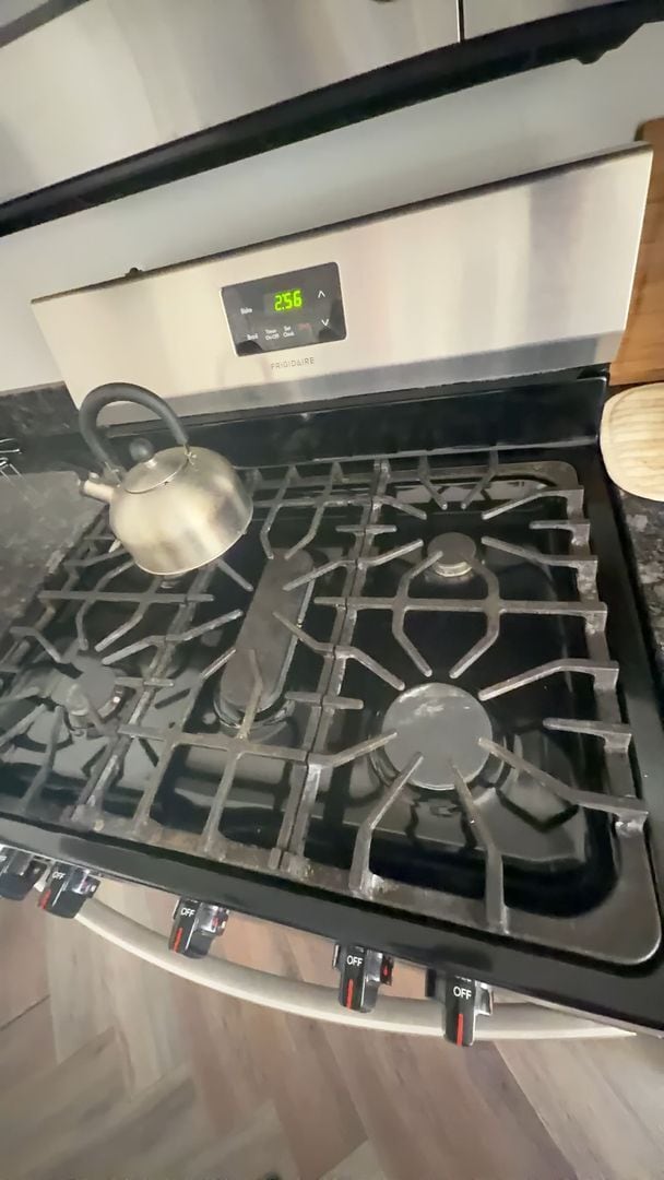 Building Photo - 715 S Laguna Ave