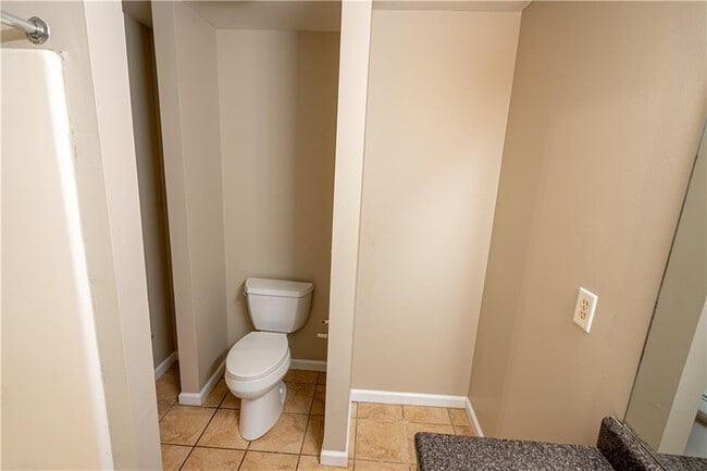 Building Photo - 1188 Ira St SW