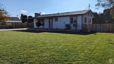 Building Photo - Fully Remodeled 4 Bedroom 2 Bath Home