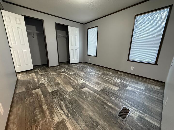 Building Photo - 11960 Springbrook Ct