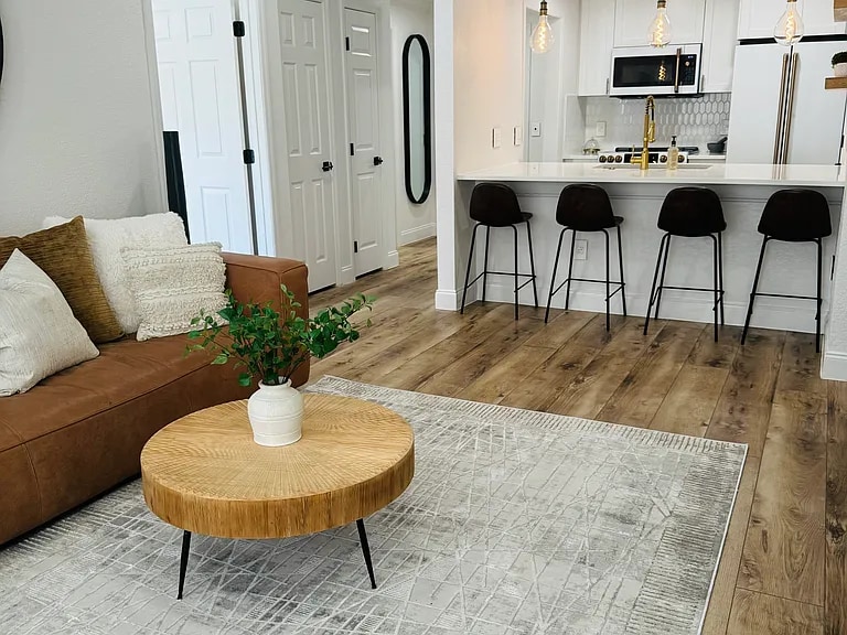 Building Photo - 800 S Dakota Ave