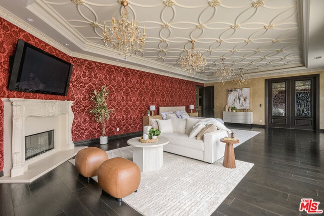 Building Photo - 4705 Los Feliz Blvd