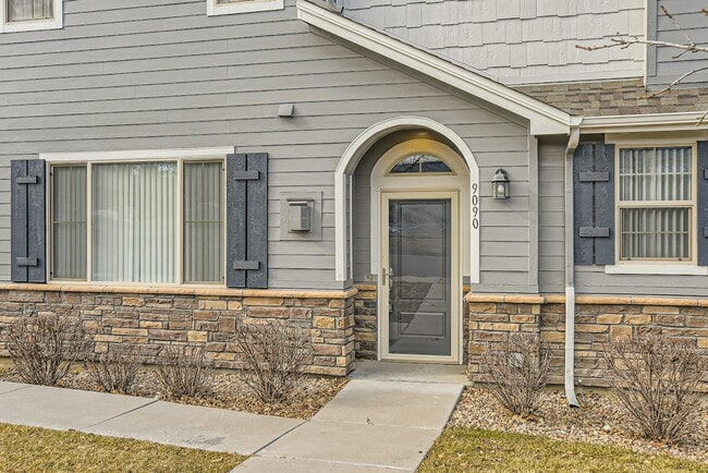 Building Photo - 9090 E Phillips Ln