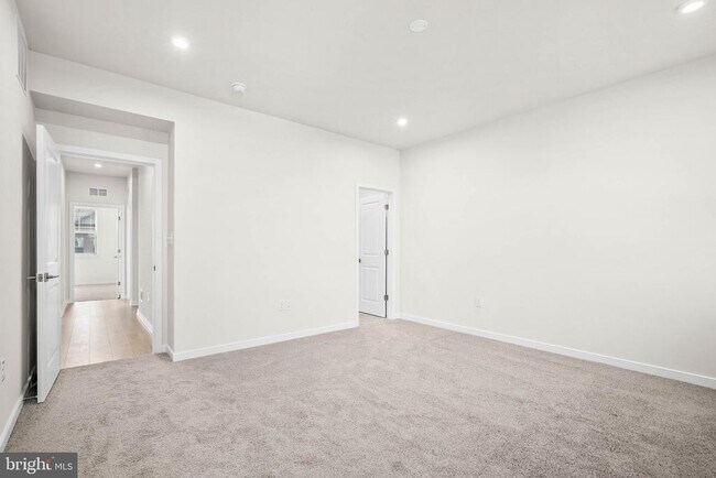 Building Photo - 6232 Folly Ln