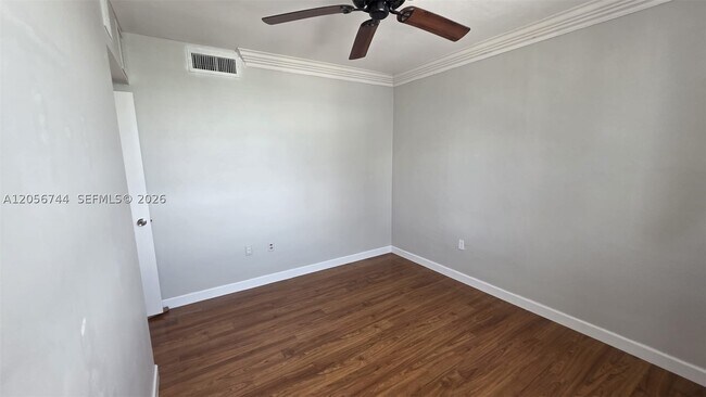 Building Photo - 5825 Collins Ave