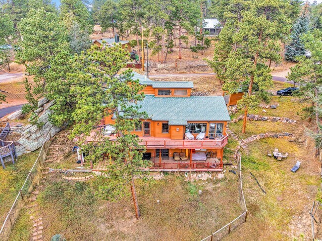 Building Photo - 28384 Kinnikinick Rd