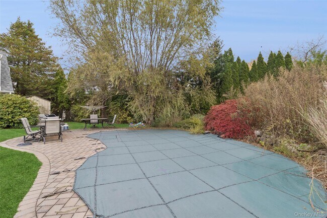 Building Photo - 3 Meadowgrass Ln