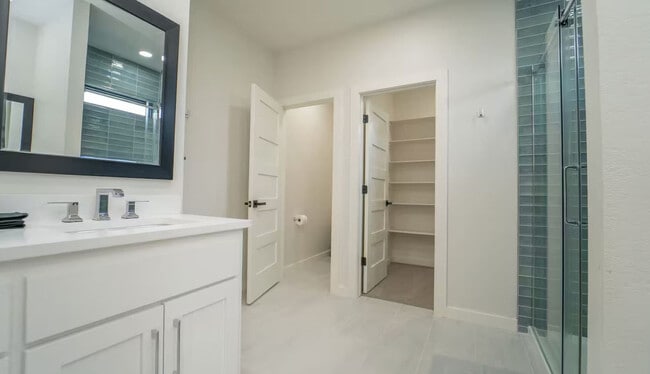 Building Photo - 10573 Jasper Ln