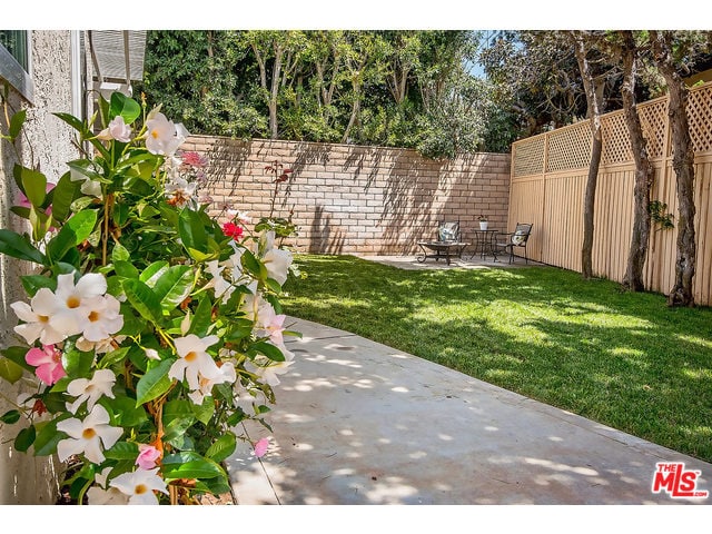 Building Photo - 7830 W 83rd St