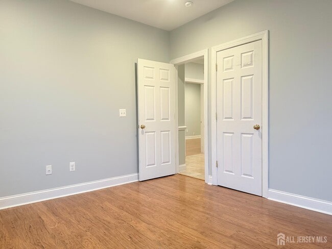 Building Photo - 664 Amboy Ave