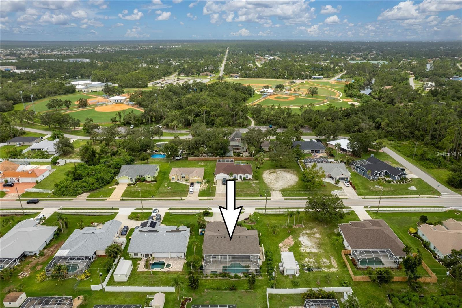 Building Photo - 23420 Peachland Blvd