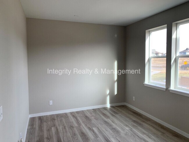 Building Photo - 3598 Cerf Wy