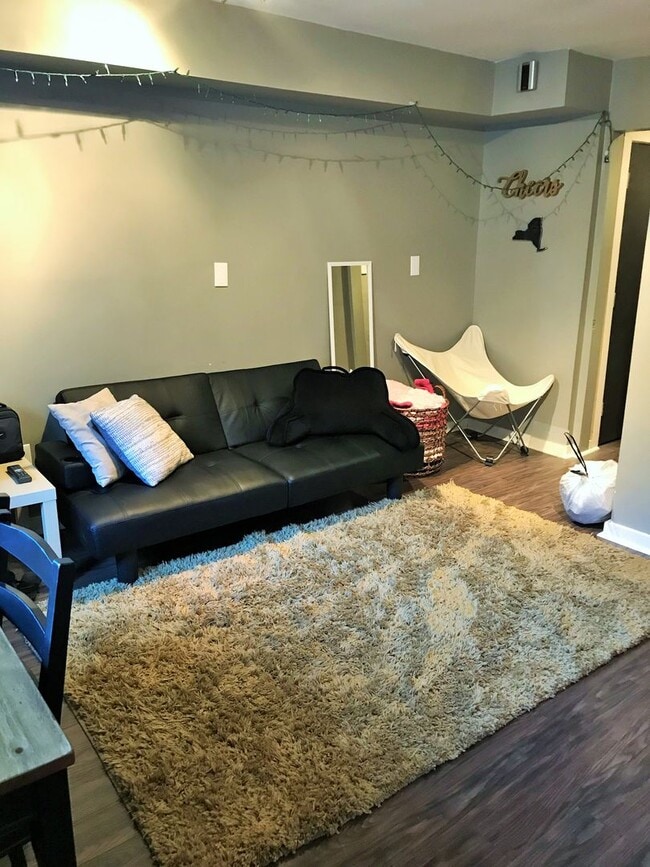 Building Photo - 3603 Dawson St