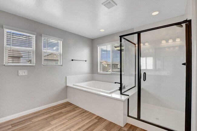 Building Photo - Beautifully Upgraded 4 Bedroom, Two Story ...