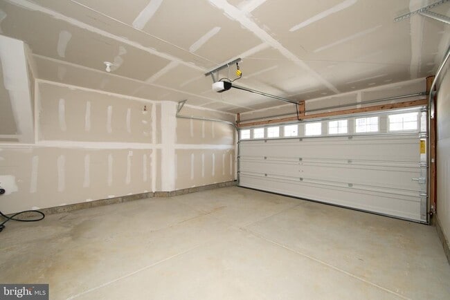 Building Photo - 495 Monte Farm Rd
