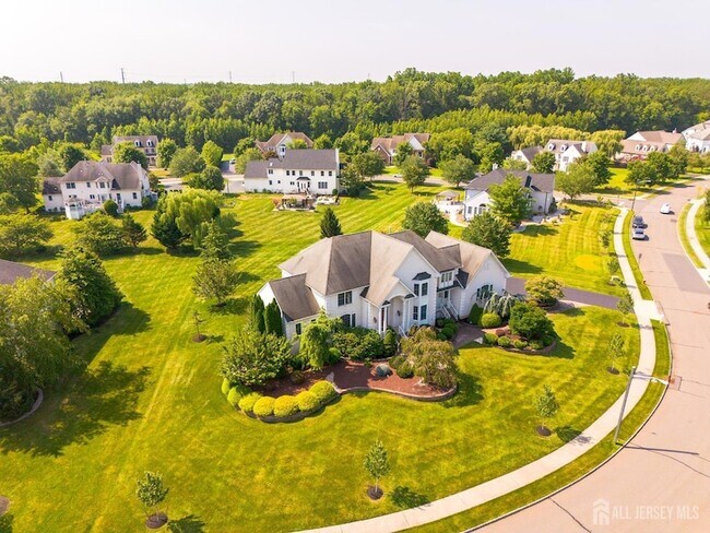 Building Photo - 19 Meadowlark Dr