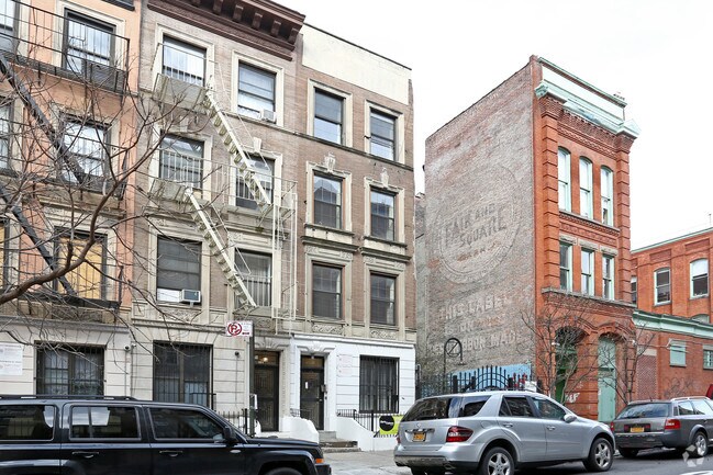 Primary Photo - 501 W 150th St