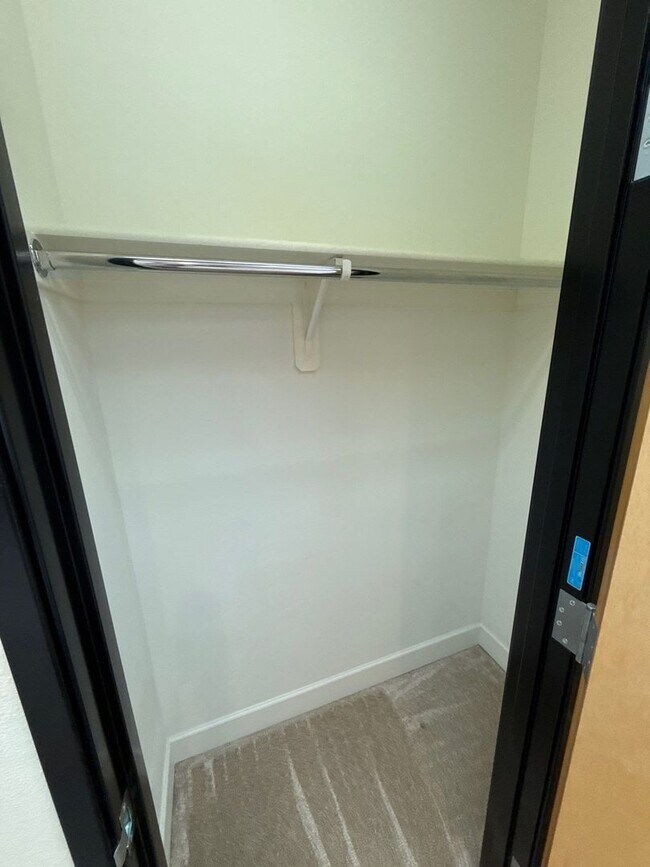 Building Photo - 160 Liberty St NE