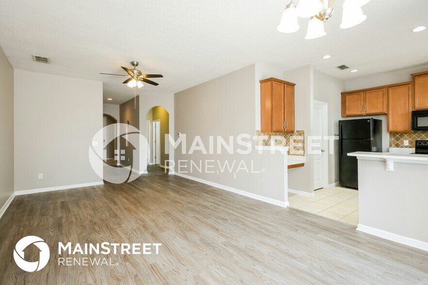 Building Photo - 4632 Doral Park Ave