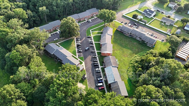 Building Photo - 20 Fort Sumpter Rd