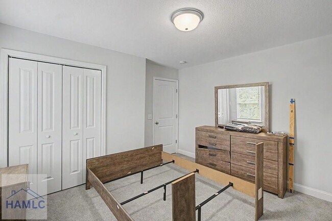 Building Photo - 785 Fairview Cir