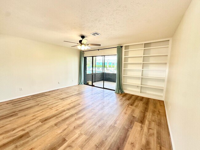Building Photo - 13509 S Indian River Dr