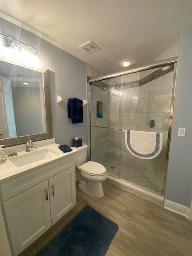 Building Photo - 15160 Harbour Isle Dr