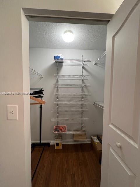 Building Photo - 2016 Alta Meadows Ln