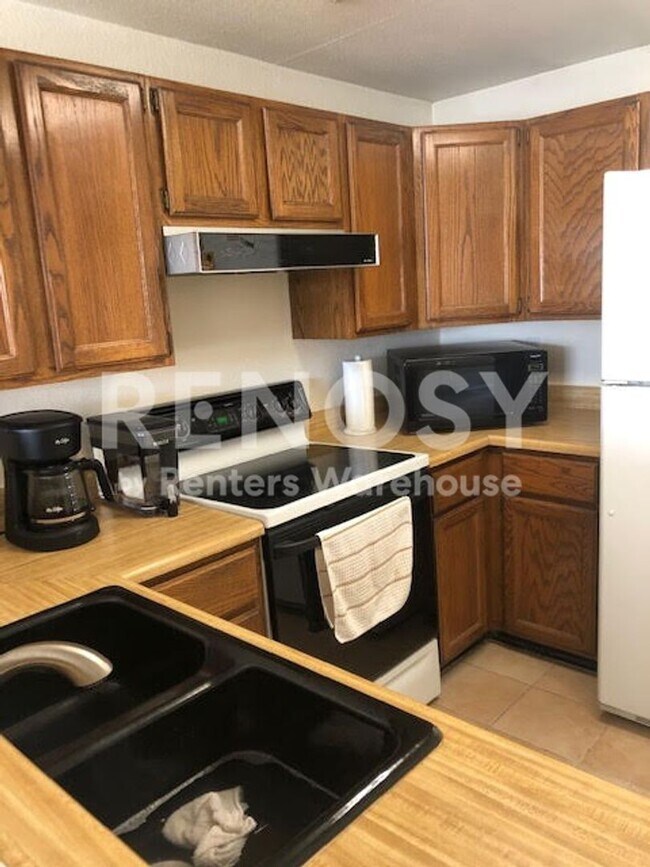 Building Photo - 3-BD, 2-BA Single Family House in Chandler!