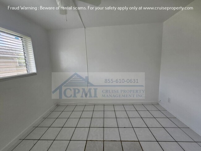 Building Photo - 6008 NW 10th St