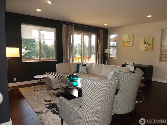 Building Photo - 8401 130th Pl SE