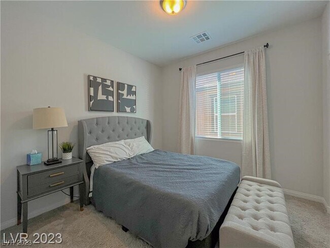 Building Photo - 6983 Atwood Peaks Ave